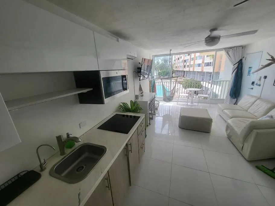 Ocean View 1 Bedroom Cabana In Condado! 산후안 푸에르토리코