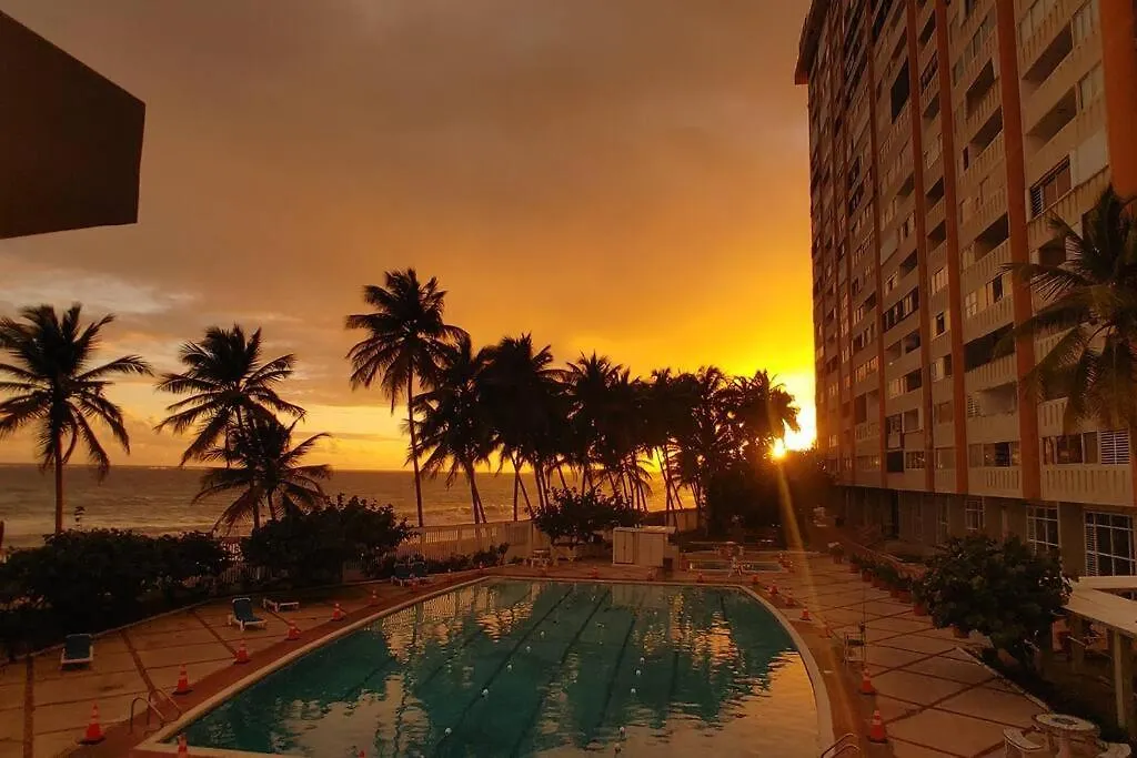 Ocean View 1 Bedroom Cabana In Condado! 산후안 푸에르토리코